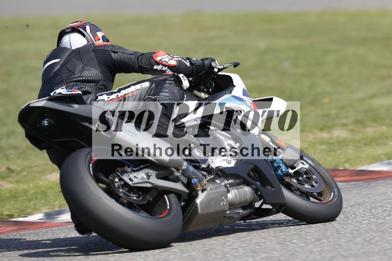 /45 10.08.2025 Plüss Moto Sport ADR/Freies Fahren/backside